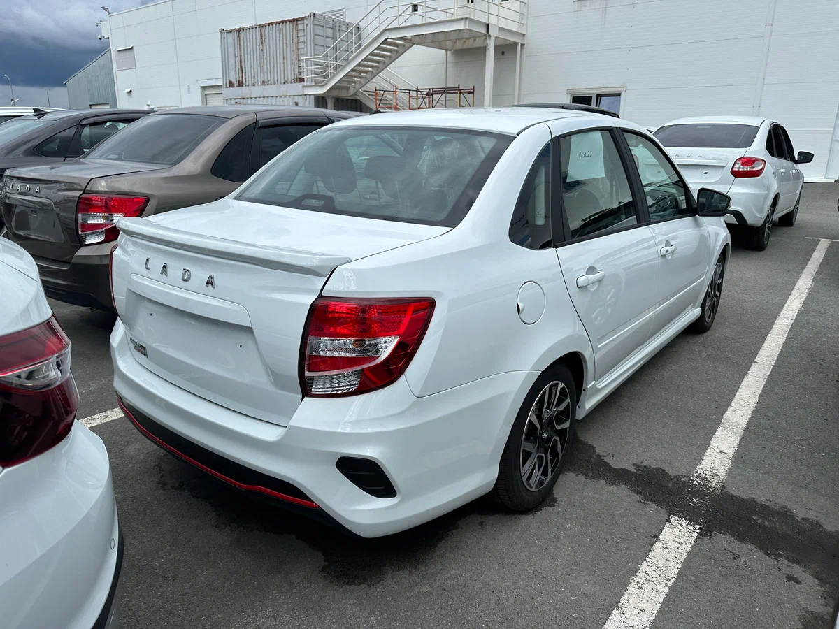 Lada Granta Sportline - фото №5