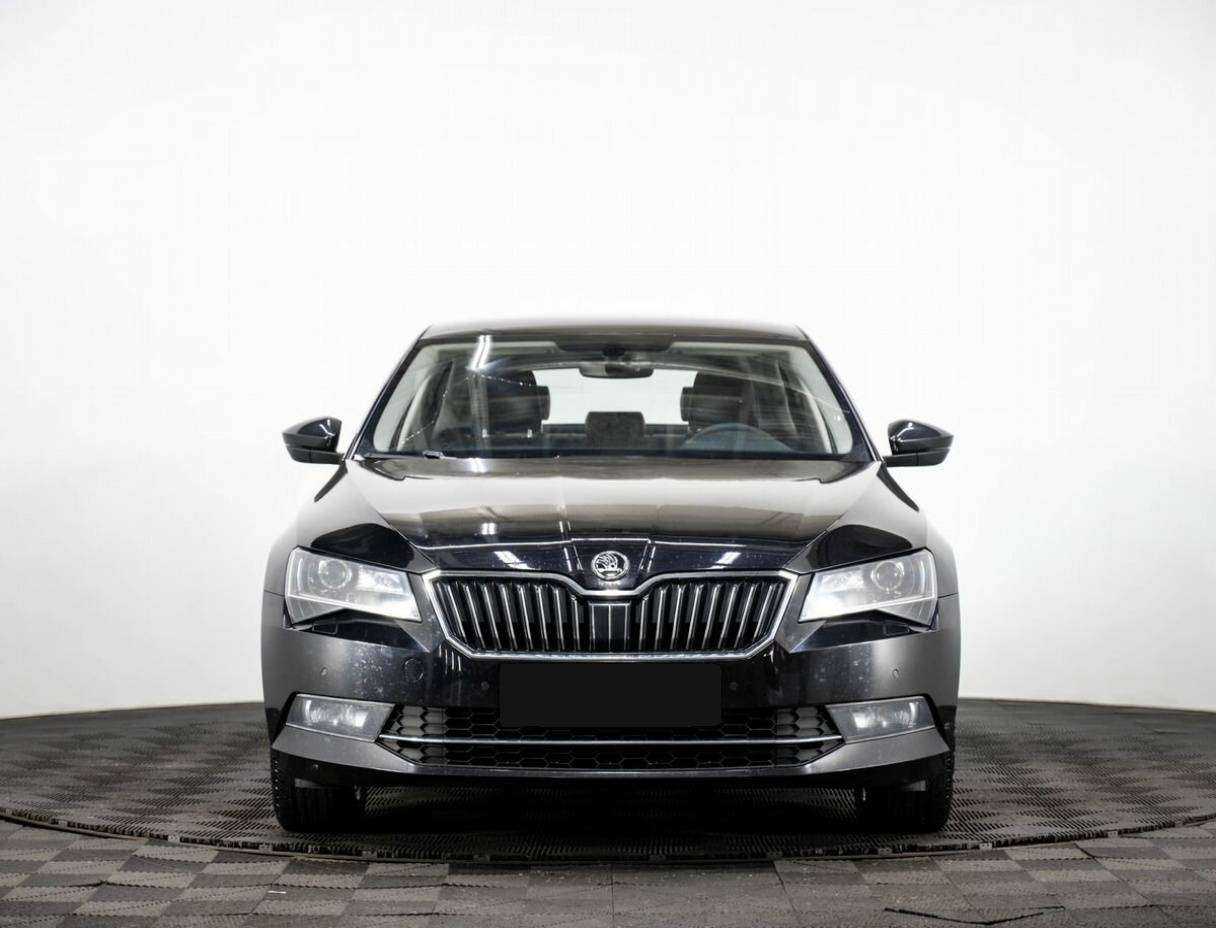 Skoda Superb, 2017 - фото №2