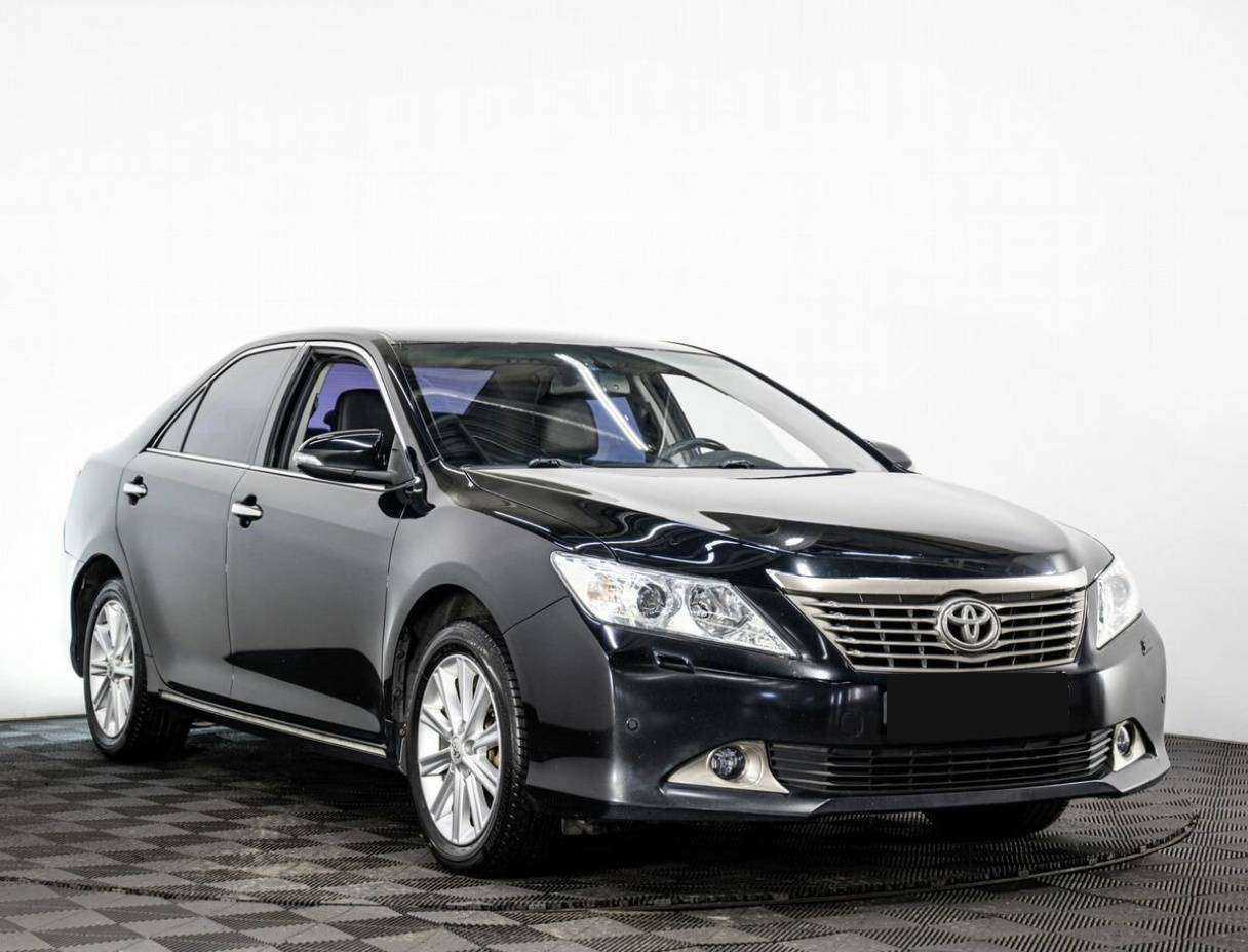Toyota Camry, 2014 - фото №3