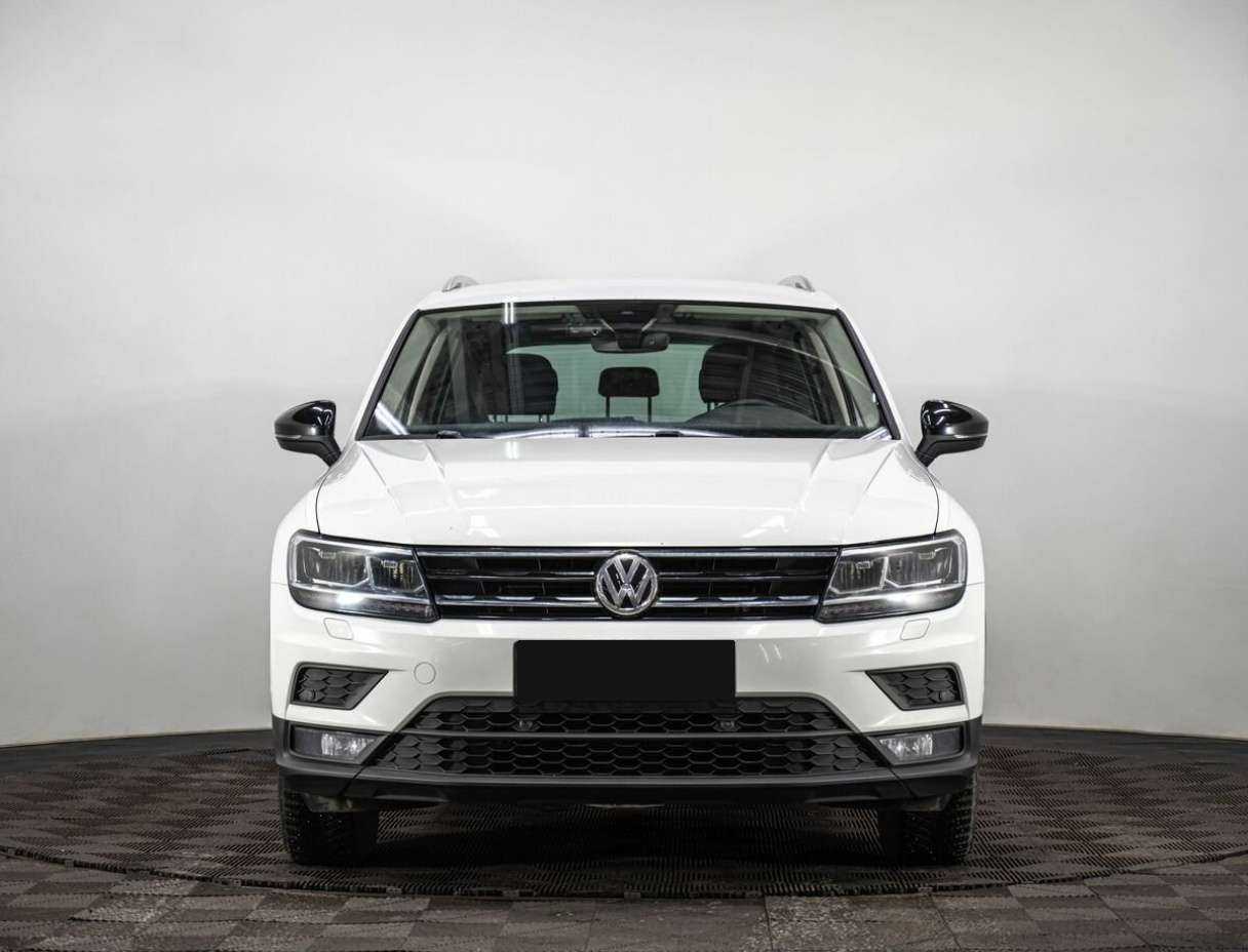 Volkswagen Tiguan, 2019 - фото №2
