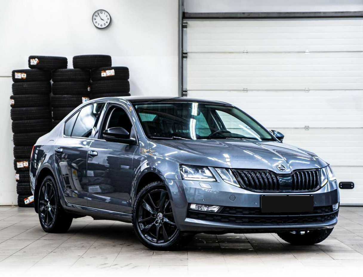 Skoda Octavia, 2018 - фото №2