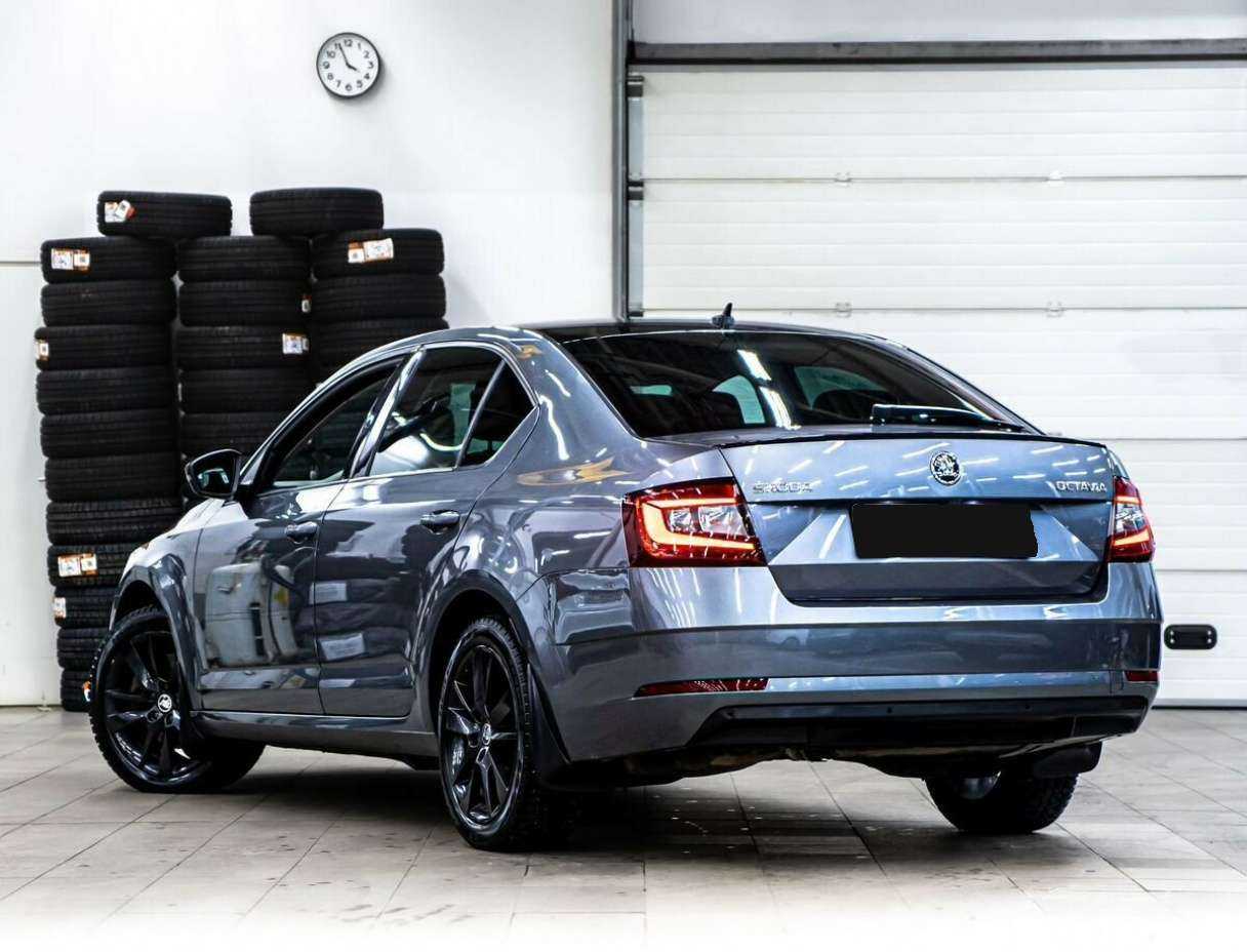 Skoda Octavia, 2018 - фото №4