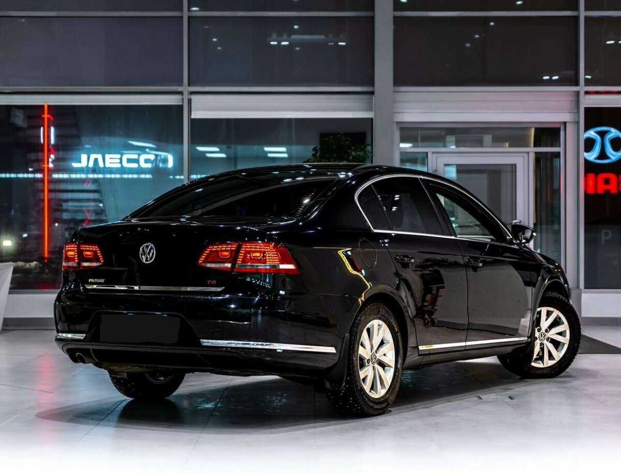 Volkswagen Passat, 2013 - фото №4
