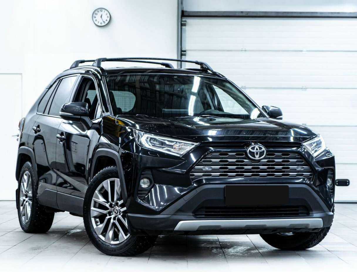 Toyota RAV4, 2020 - фото №2