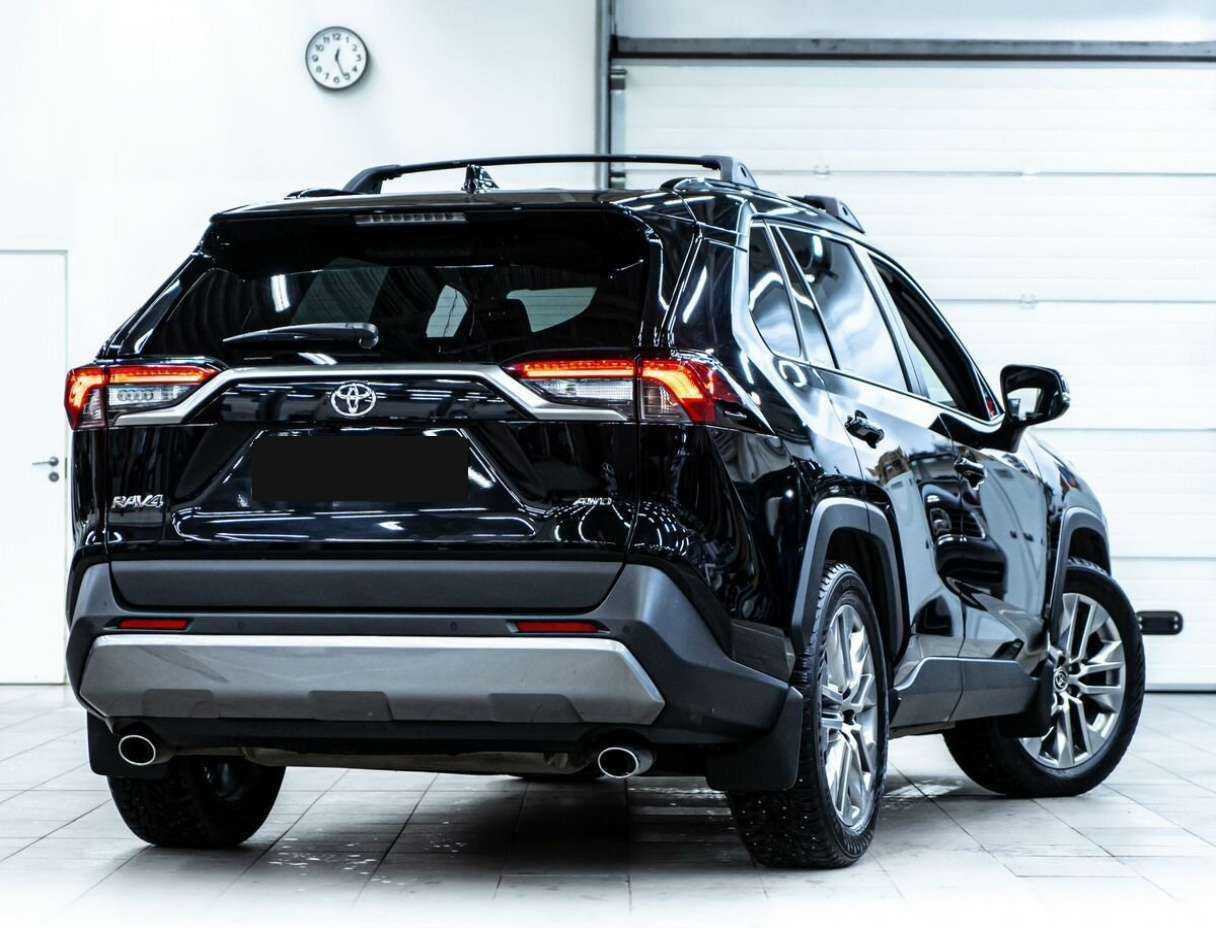 Toyota RAV4, 2020 - фото №3