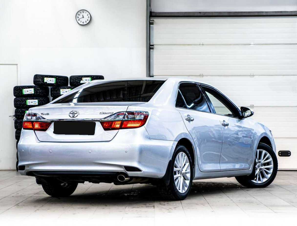 Toyota Camry, 2015 - фото №3