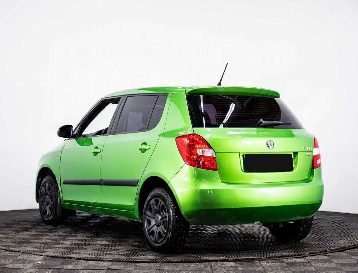 Skoda Fabia, 2012 - фото №4