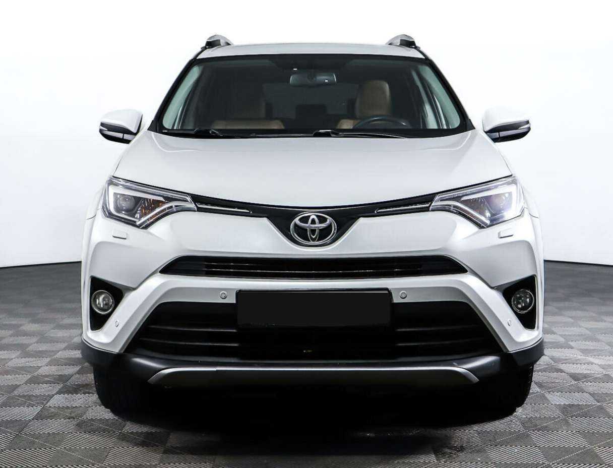 Toyota RAV4, 2018 - фото №2