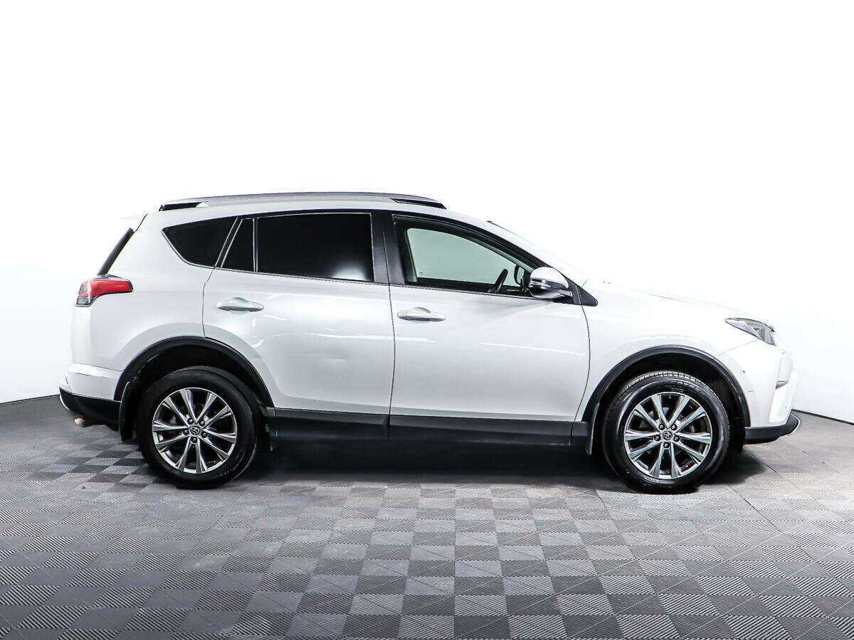 Toyota RAV4, 2018 - фото №4
