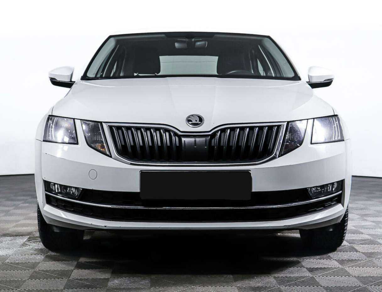 Skoda Octavia, 2018 - фото №2