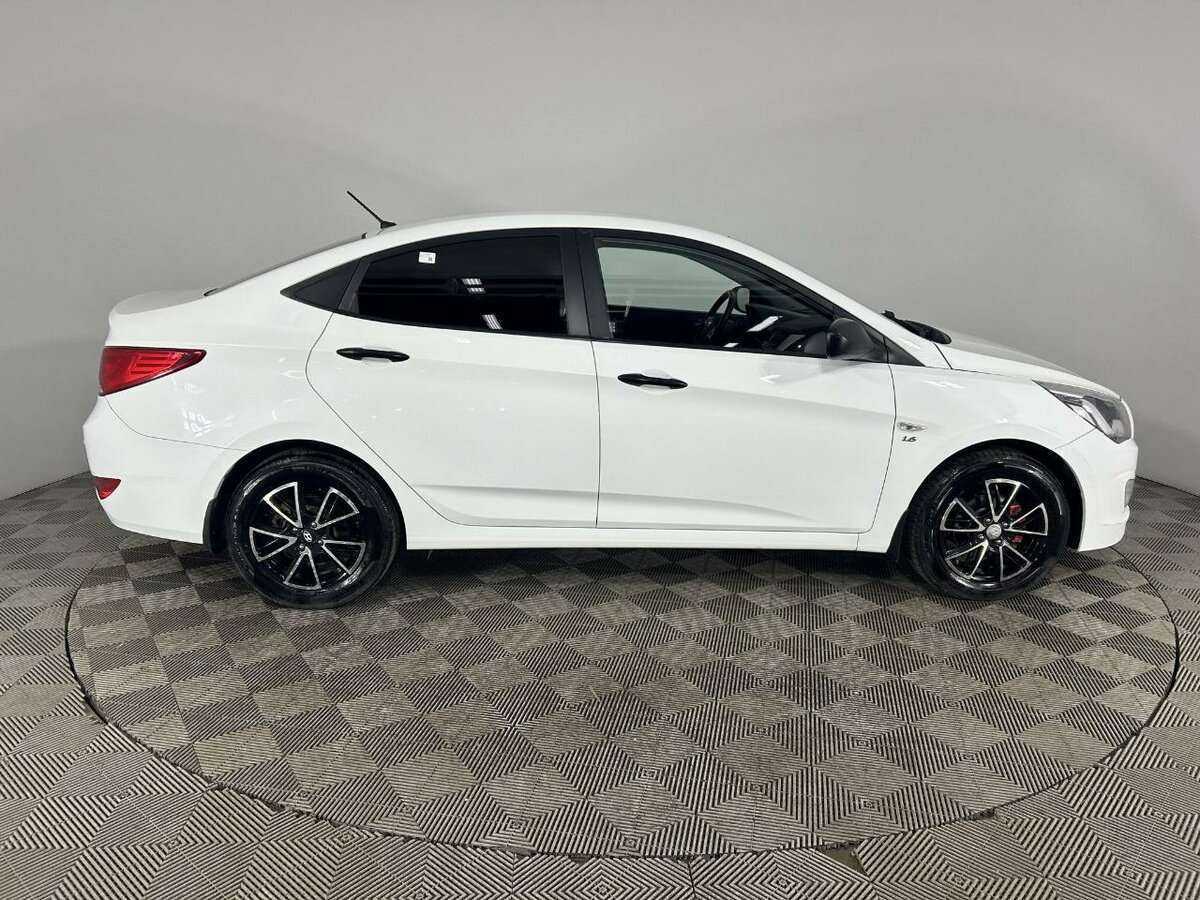 Hyundai Solaris, 2015 - фото №4