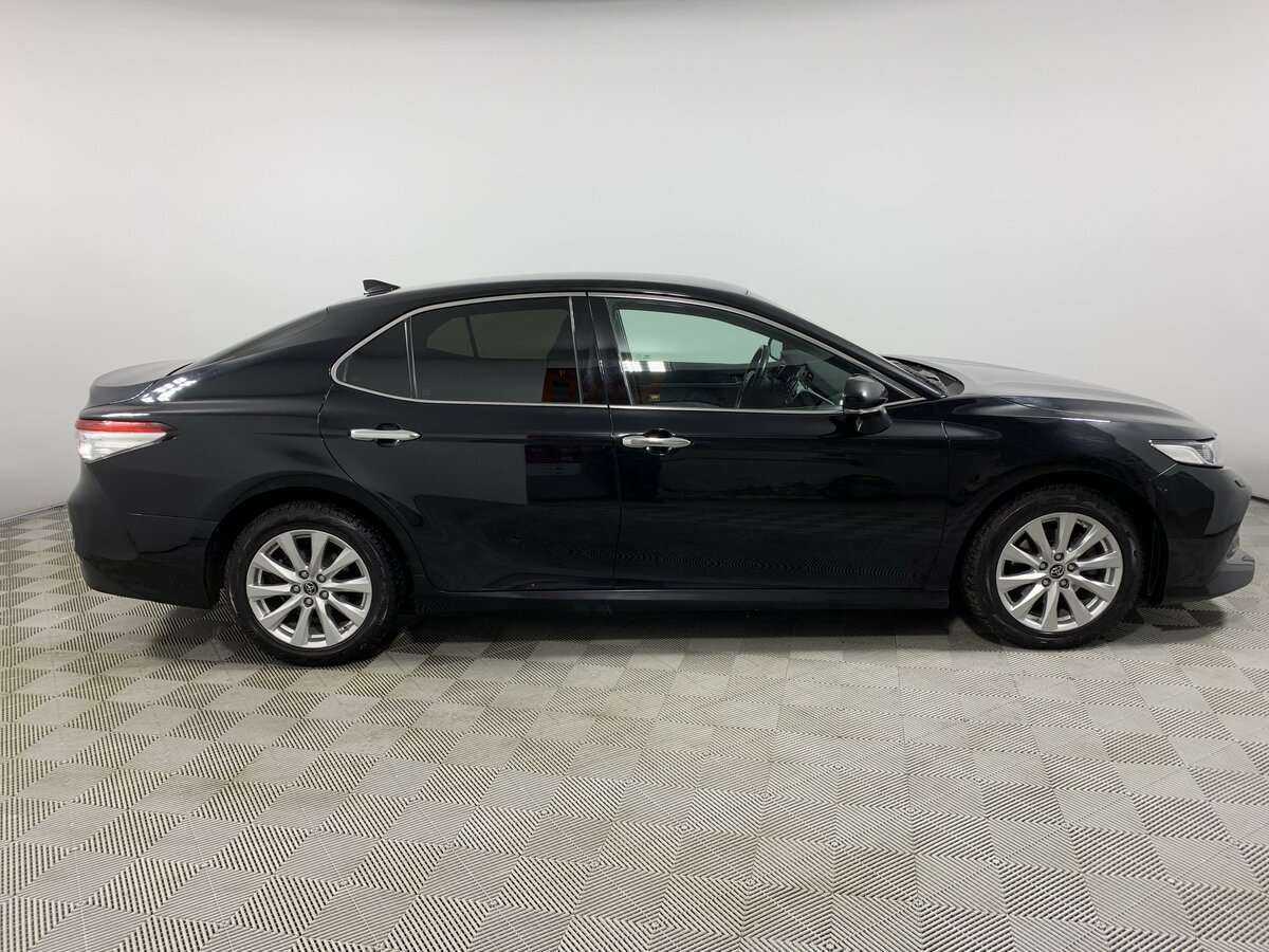 Toyota Camry, 2019 - фото №4