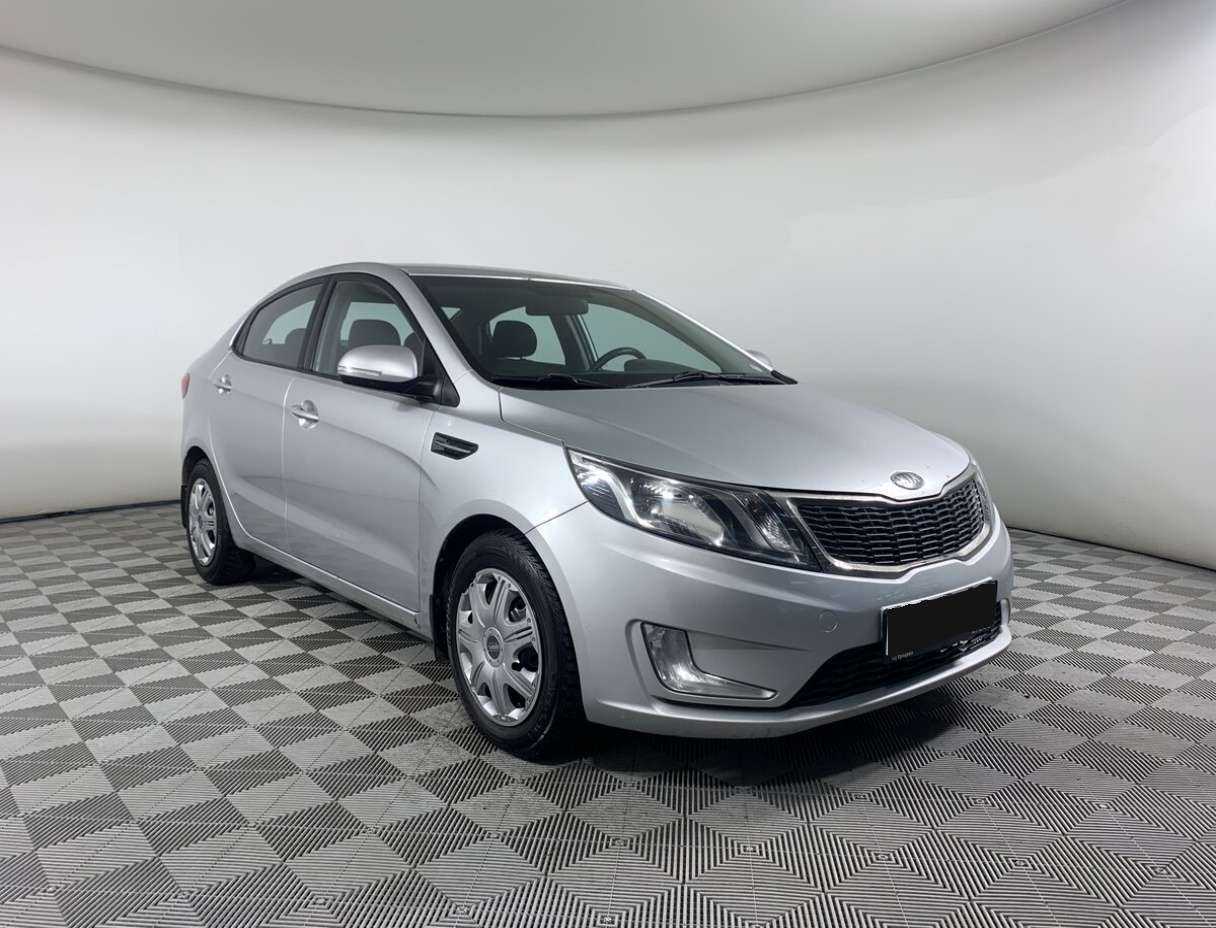 Kia Rio 5-speed, 2012 - фото №3