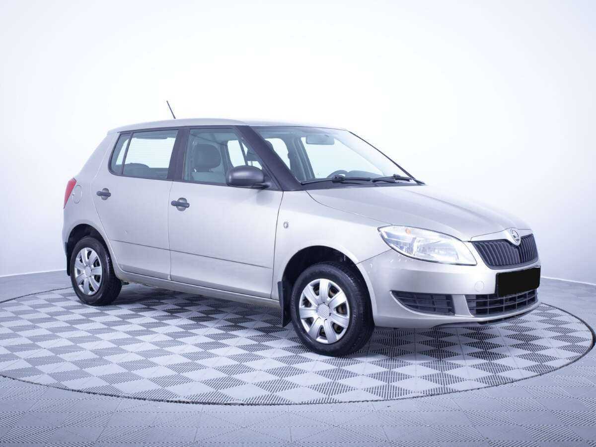 Skoda Fabia, 2013 - фото №3