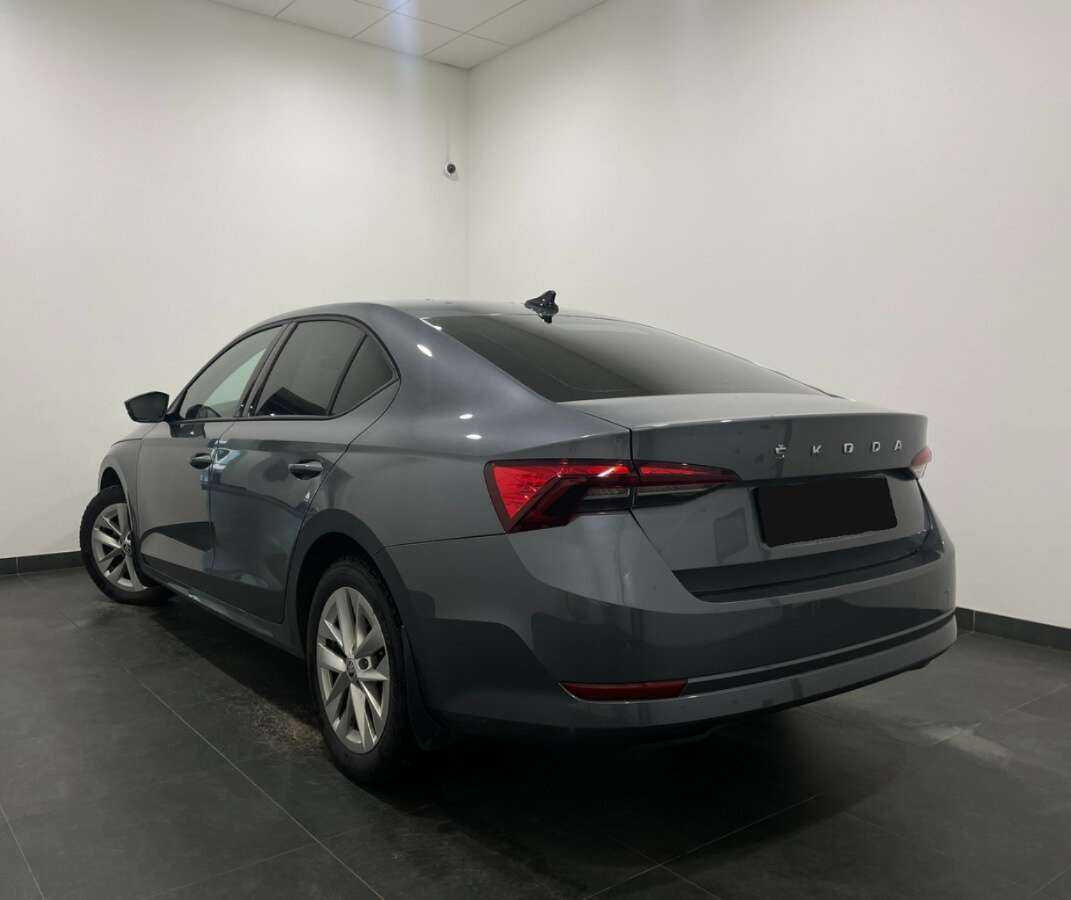 Skoda Octavia, 2021 - фото №3
