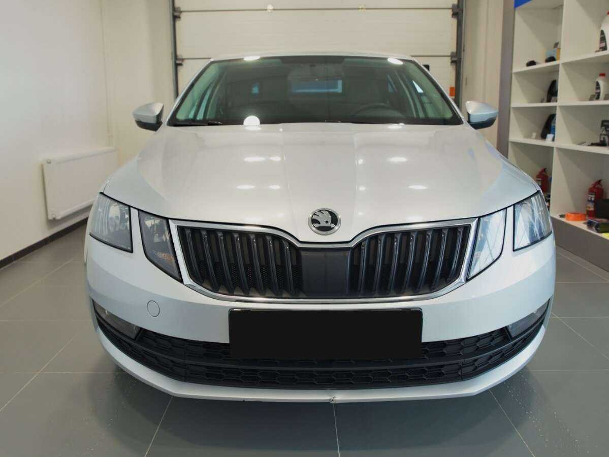 Skoda Octavia, 2019 - фото №2