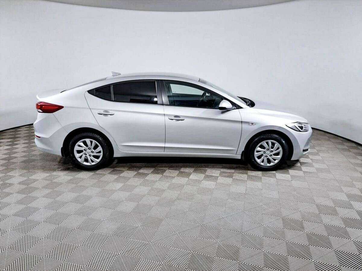 Hyundai Elantra, 2017 - фото №4