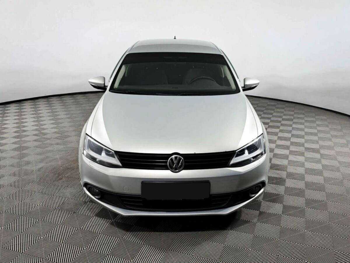 Volkswagen Jetta, 2014 - фото №2