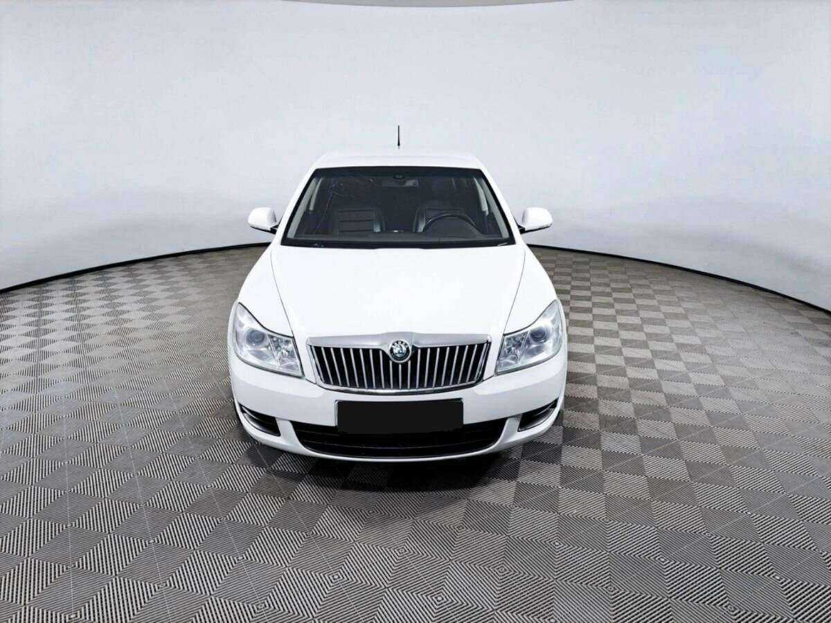 Skoda Octavia, 2012 - фото №2