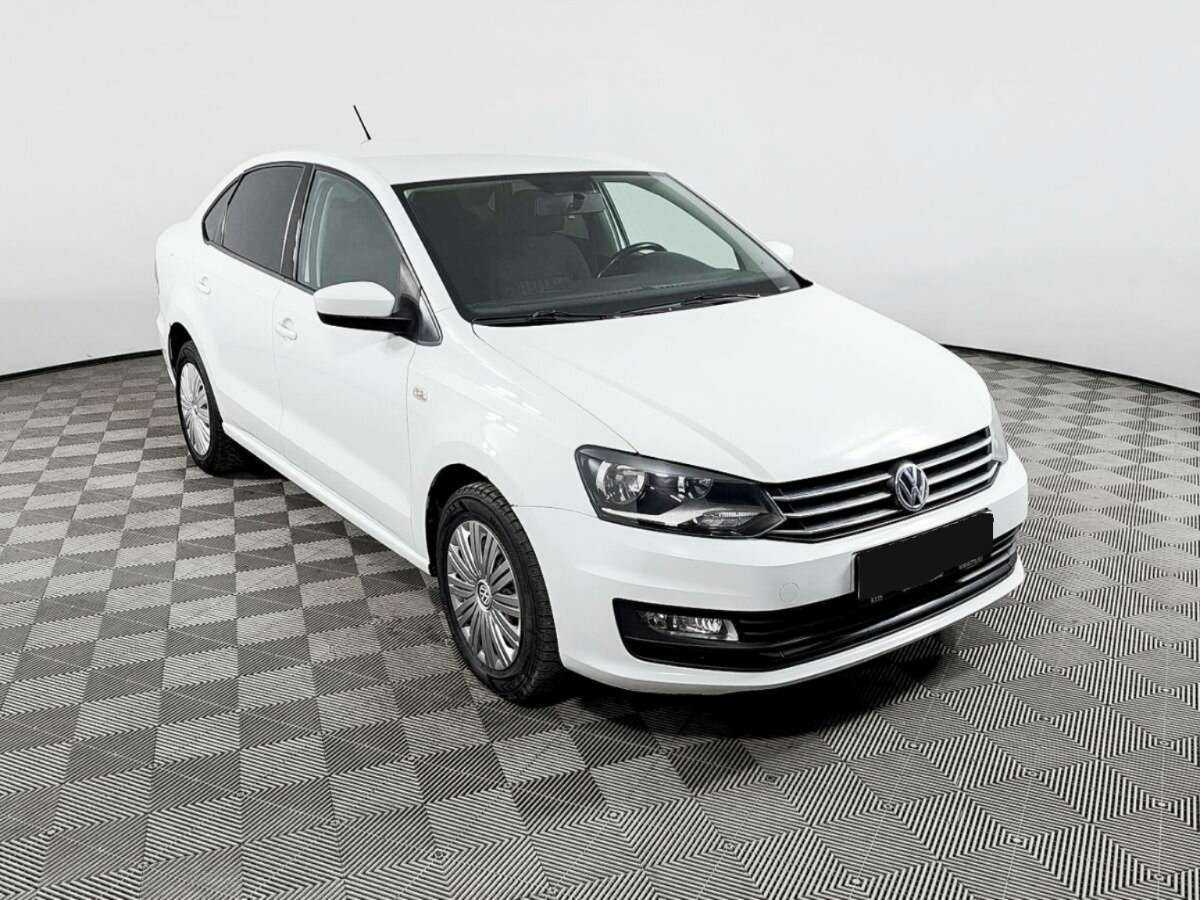 Volkswagen Polo, 2015 - фото №3