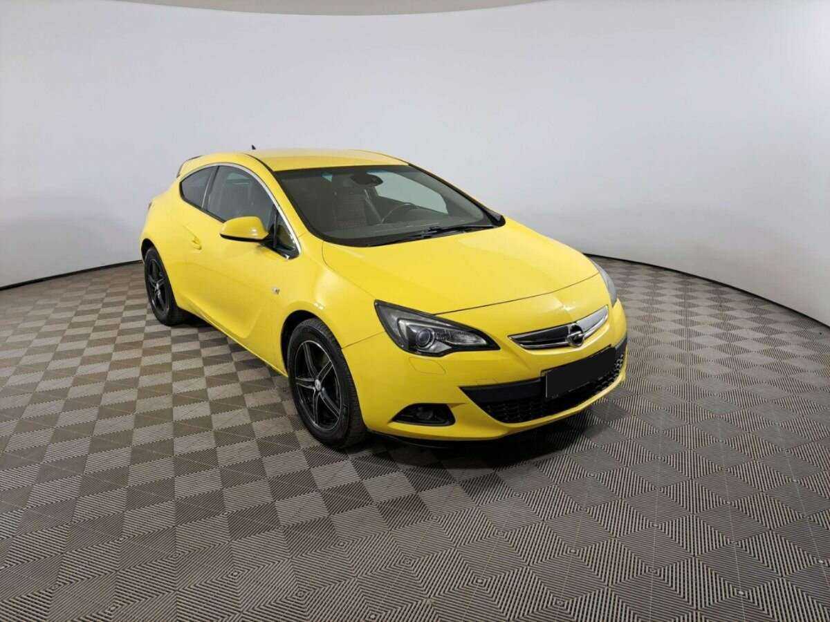 Opel Astra GTC, 2013 - фото №3