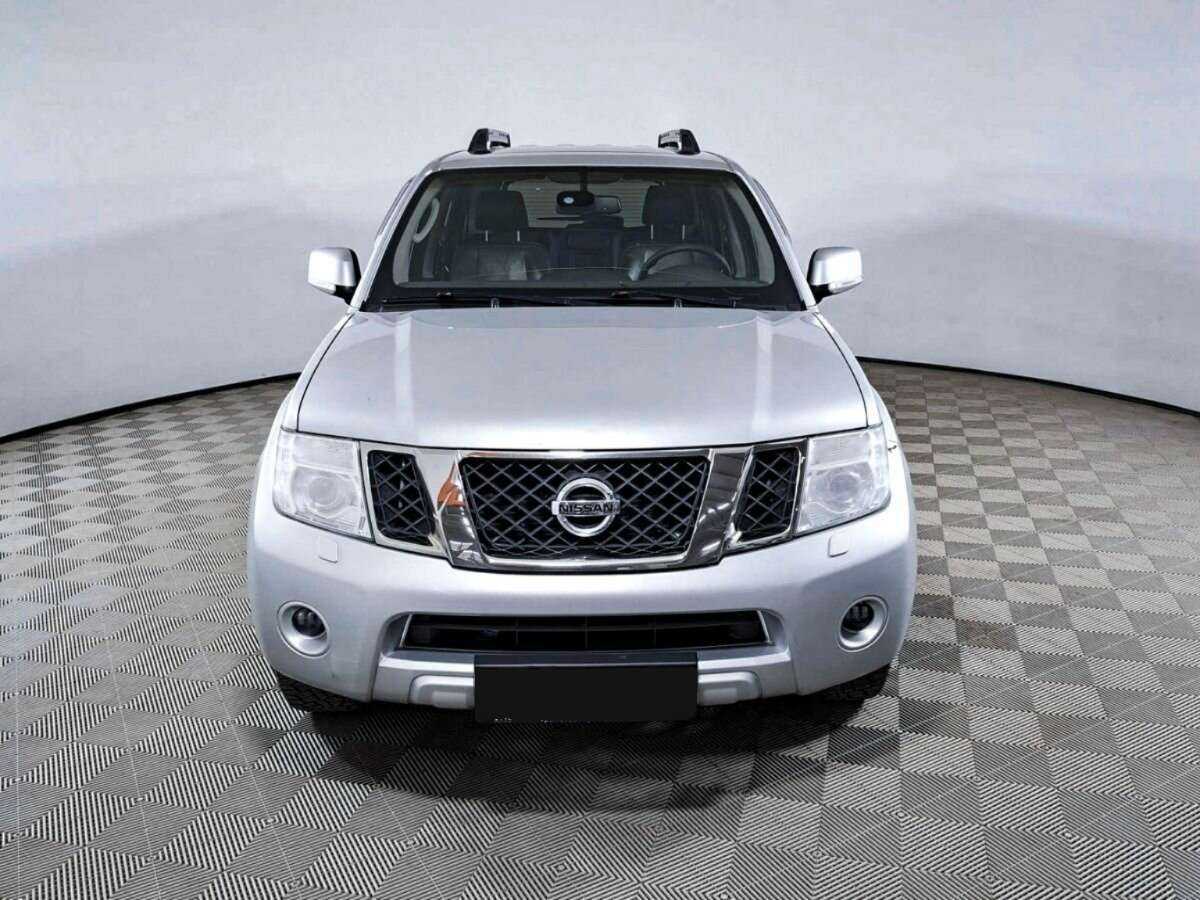 Nissan Pathfinder, 2012 - фото №2