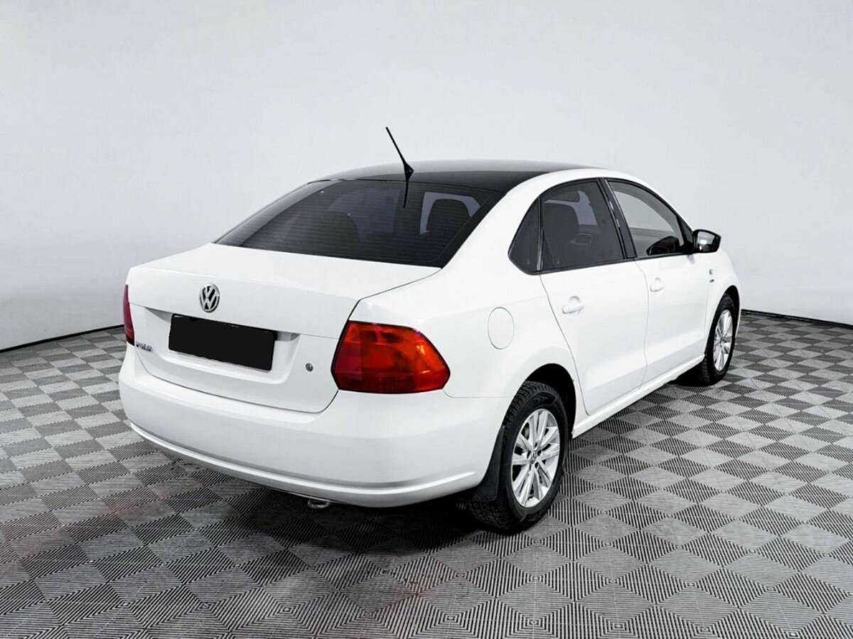 Volkswagen Polo, 2013 - фото №4