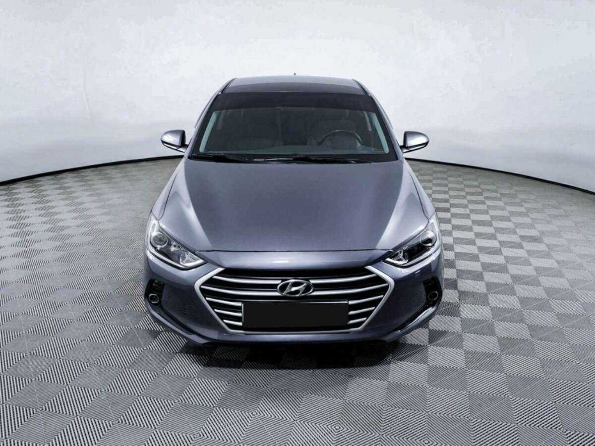 Hyundai Elantra, 2018 - фото №2