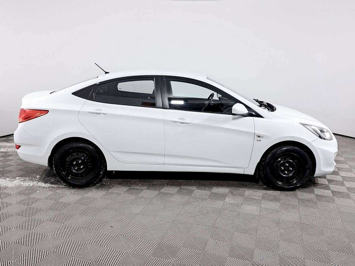 Hyundai Solaris, 2013 - фото №4