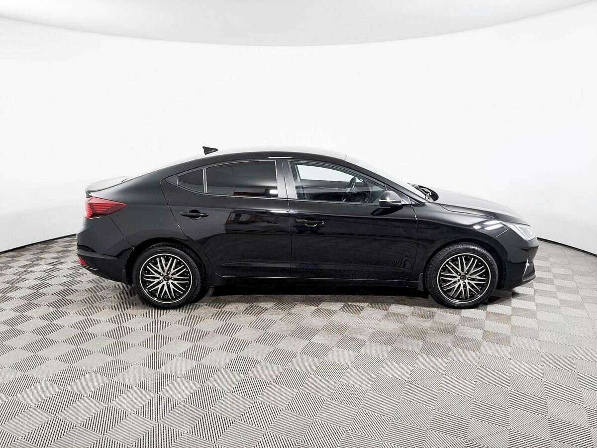 Hyundai Elantra, 2019 - фото №3