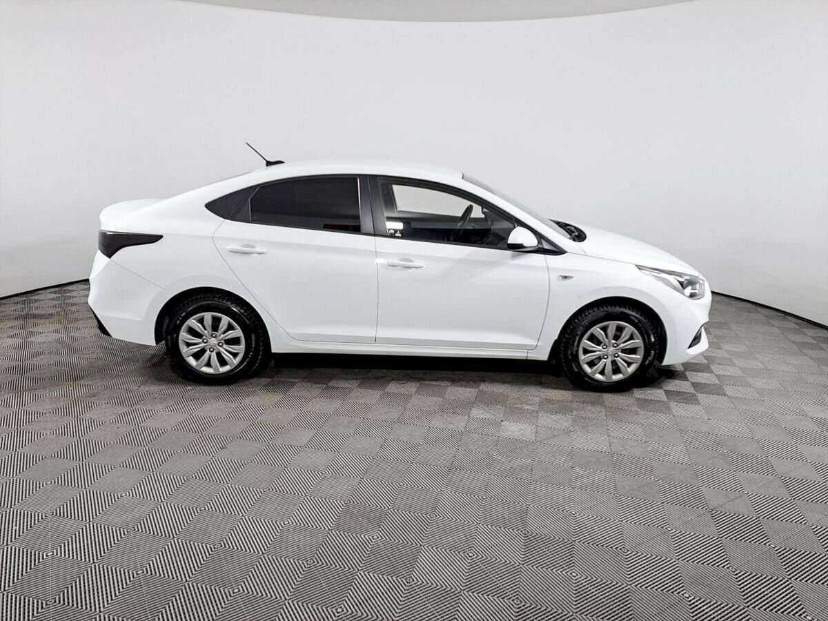 Hyundai Solaris, 2019 - фото №4