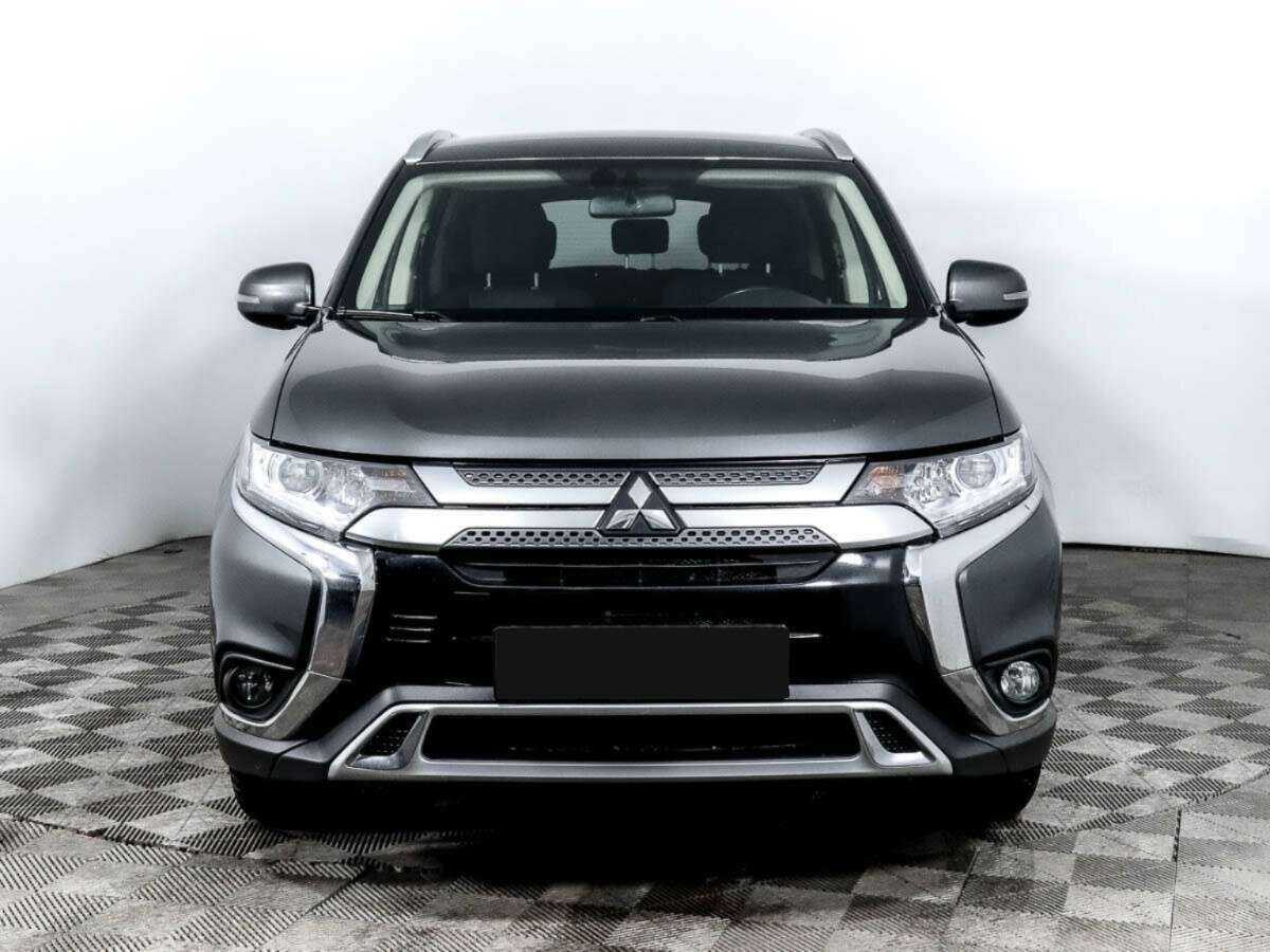 Mitsubishi Outlander, 2021 - фото №2