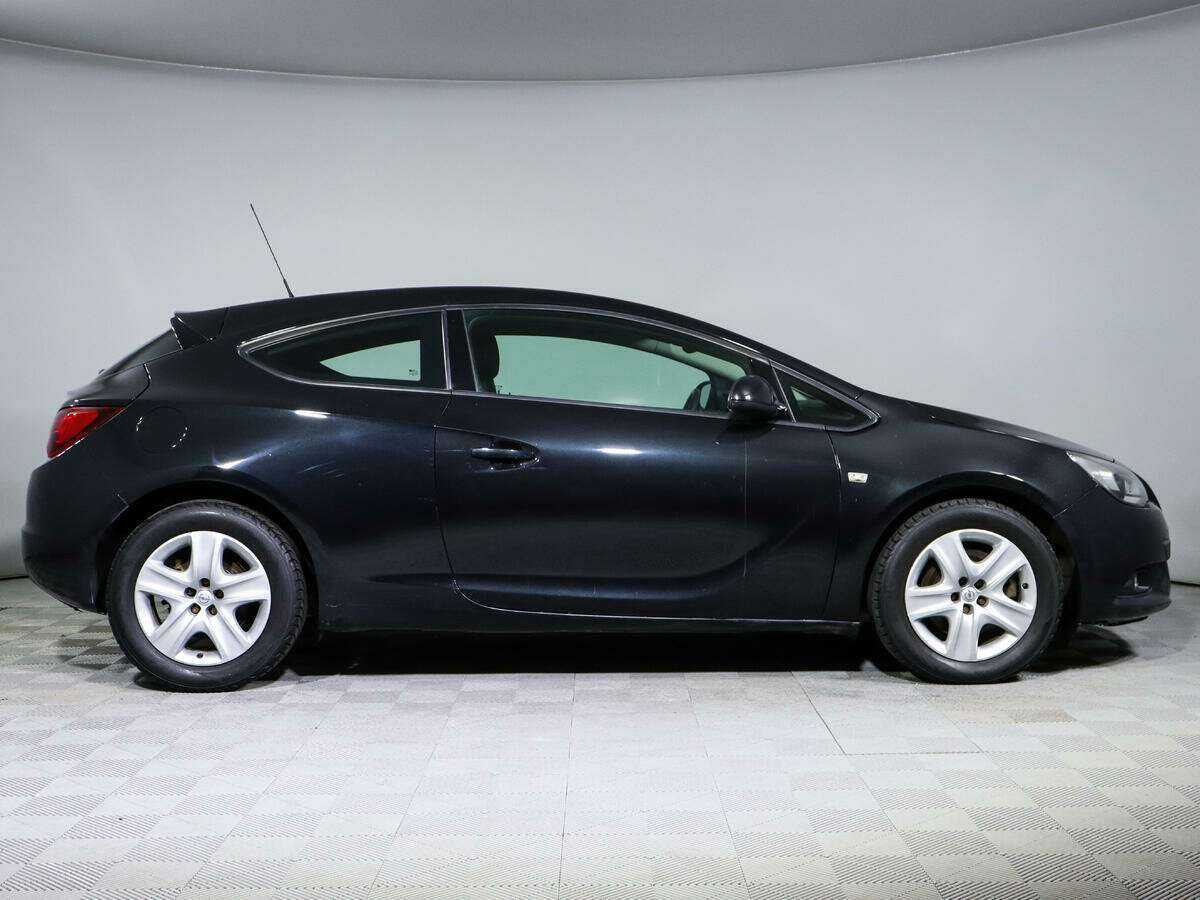 Opel Astra GTC, 2014 - фото №4