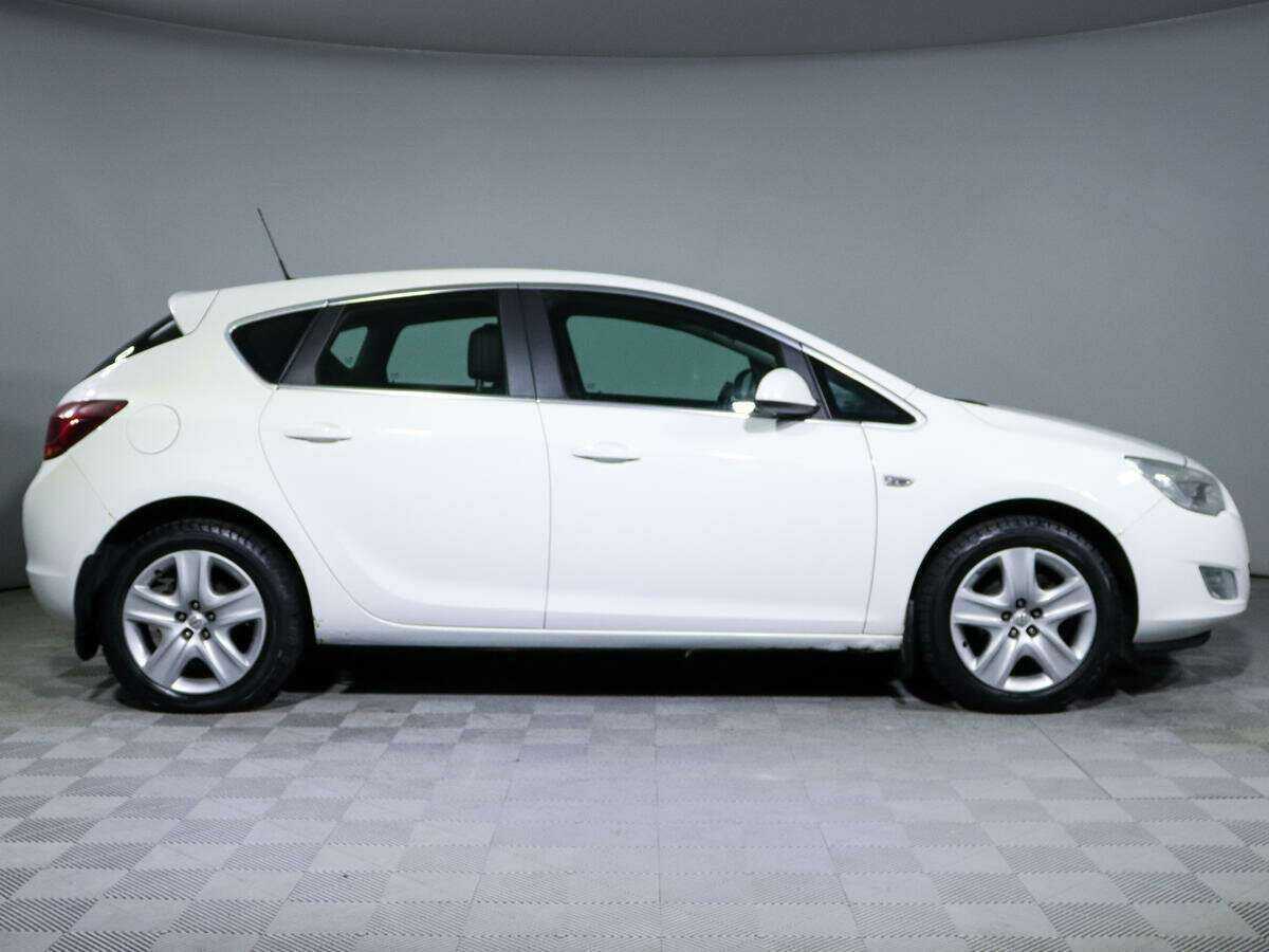 Opel Astra, 2012 - фото №4
