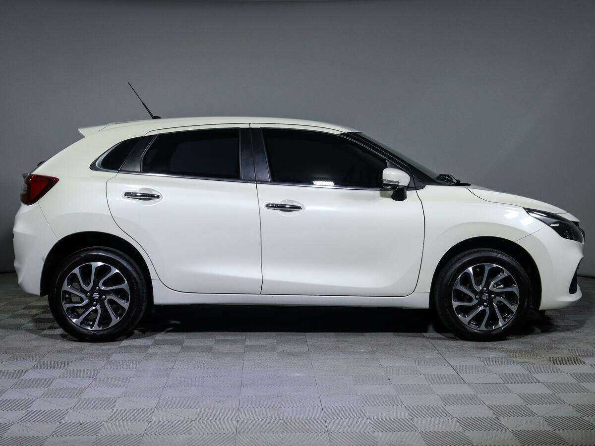 Suzuki Baleno, 2022 - фото №4