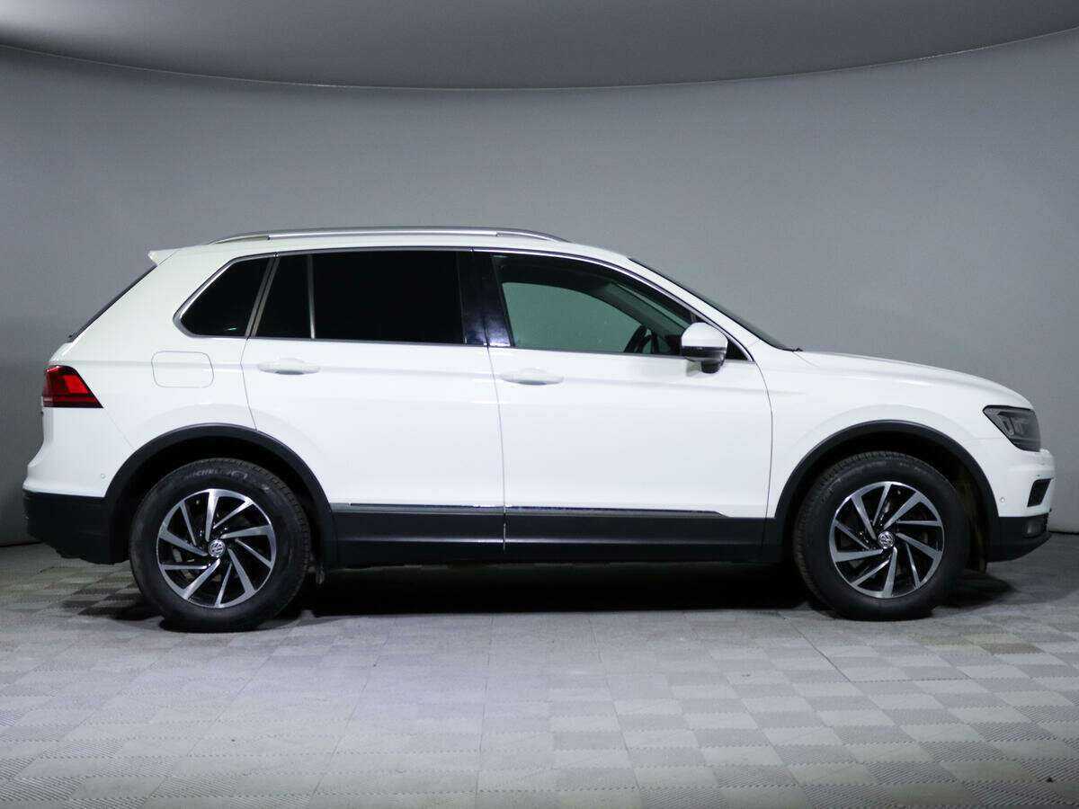 Volkswagen Tiguan, 2018 - фото №4