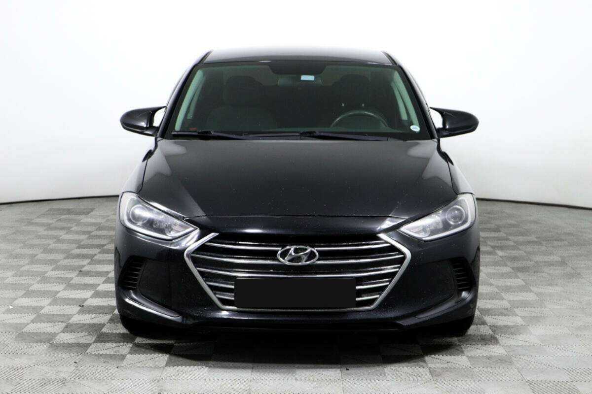 Hyundai Elantra, 2018 - фото №2