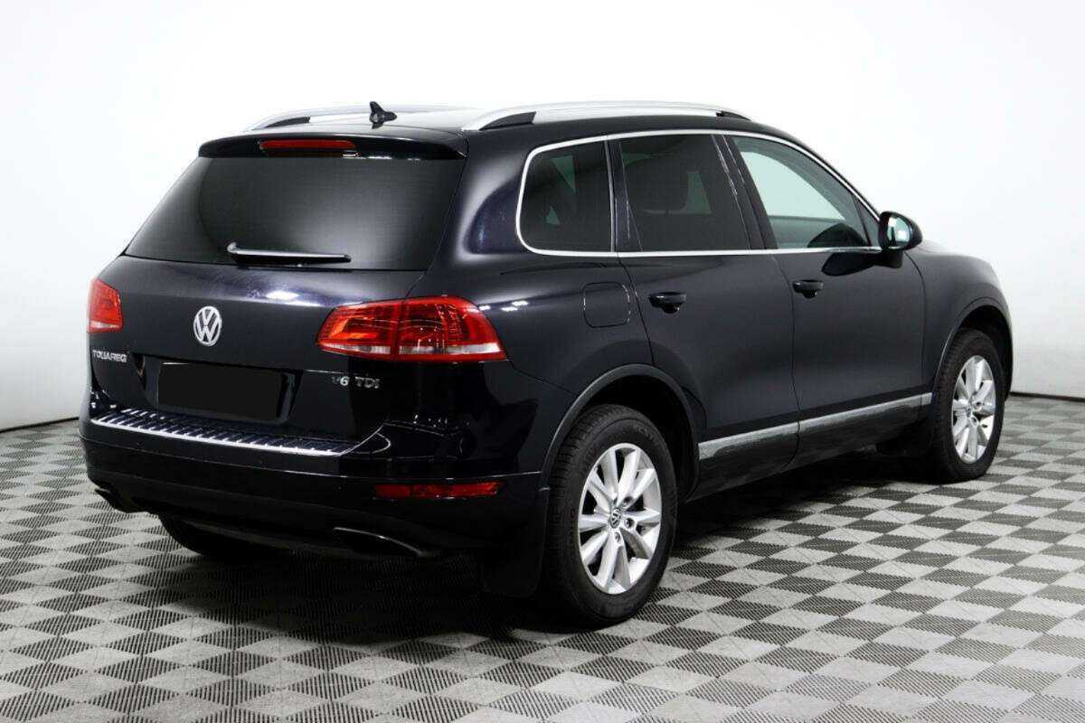 Volkswagen Touareg, 2012 - фото №4