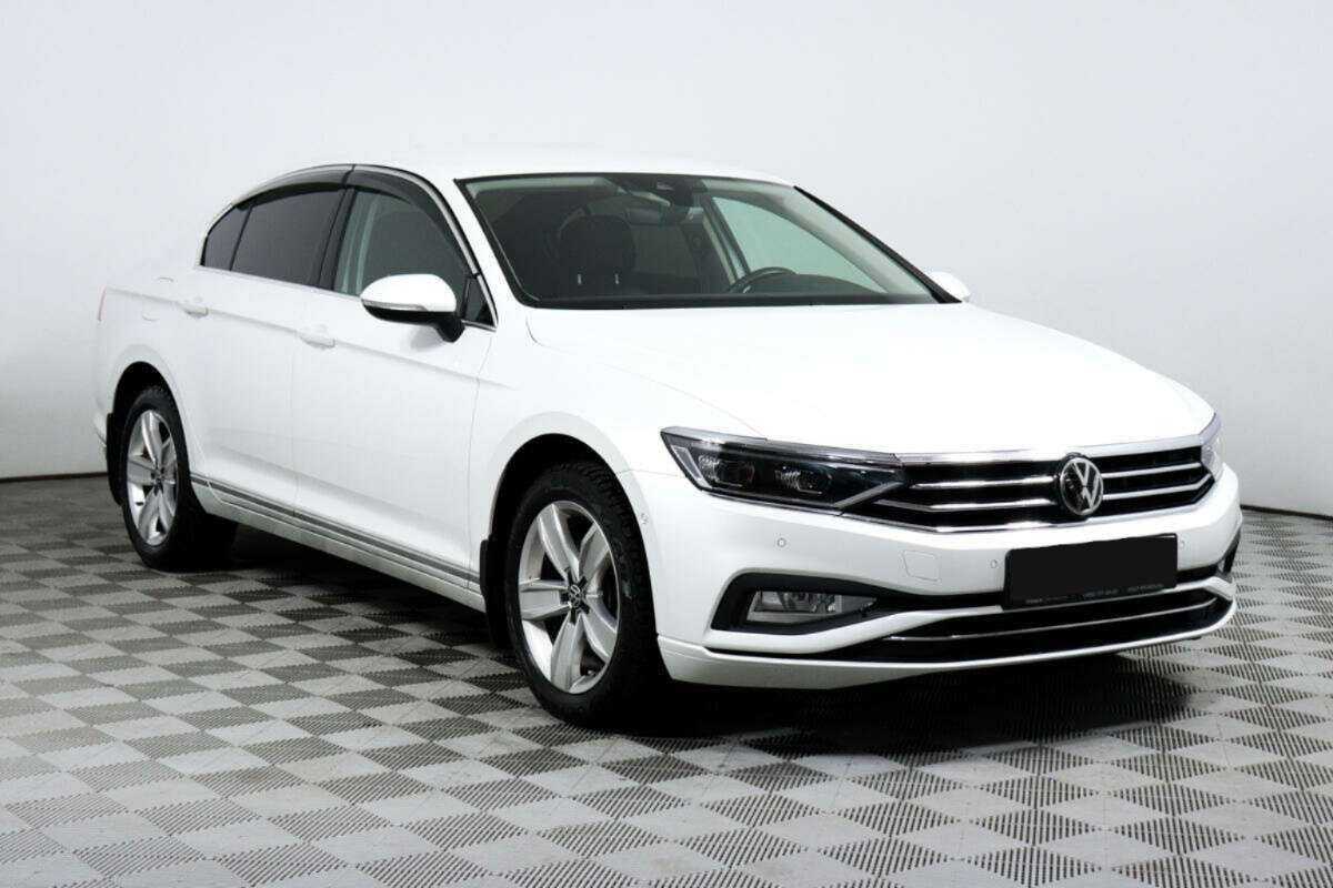 Volkswagen Passat, 2020 - фото №3