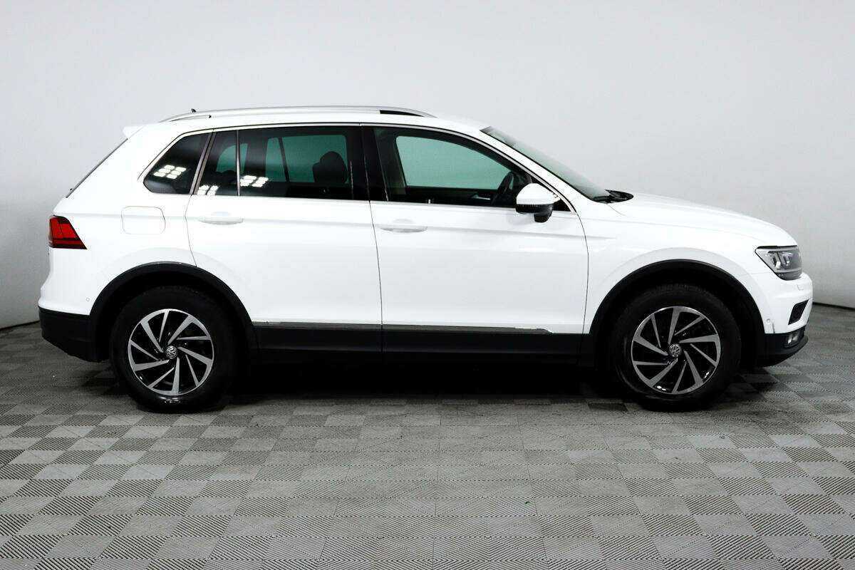 Volkswagen Tiguan, 2018 - фото №3
