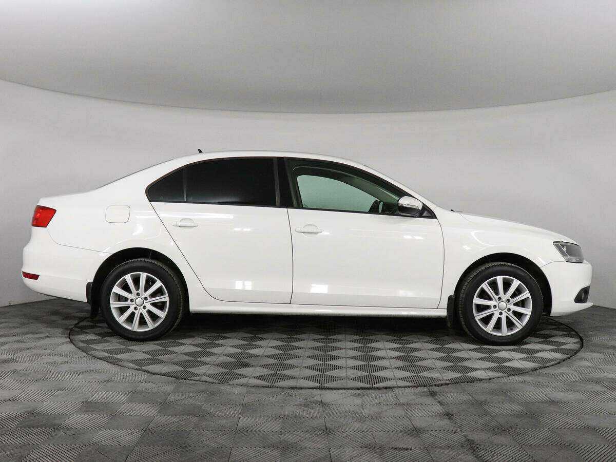 Volkswagen Jetta, 2013 - фото №4