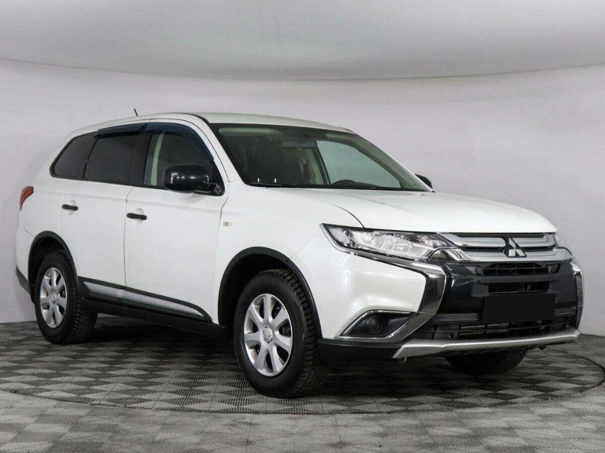 Mitsubishi Outlander, 2015 - фото №3