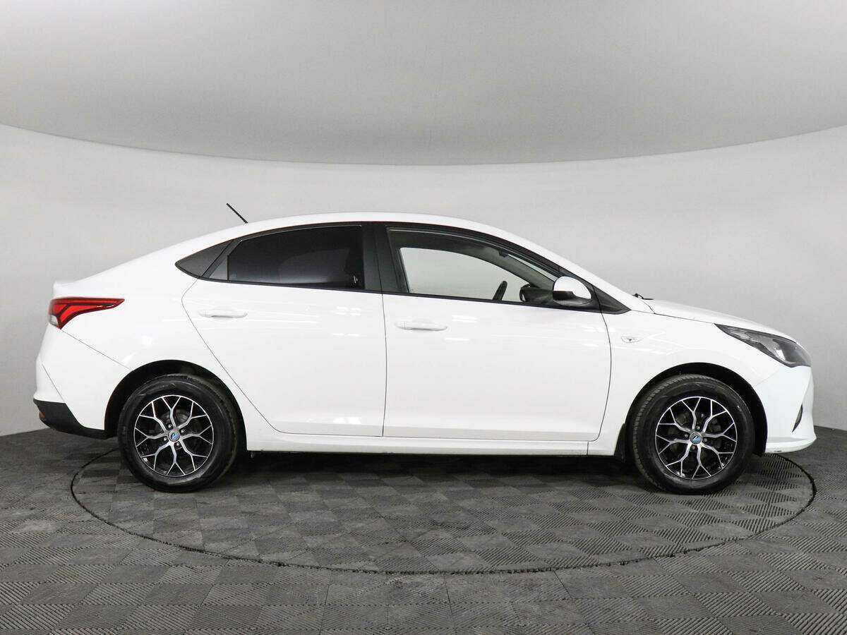 Hyundai Solaris, 2022 - фото №4