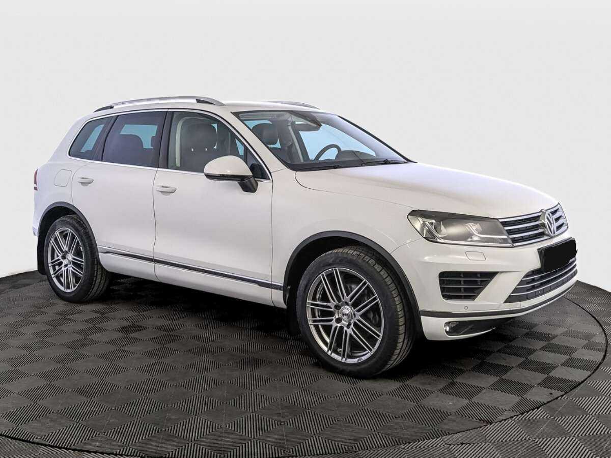 Volkswagen Touareg, 2017 - фото №3