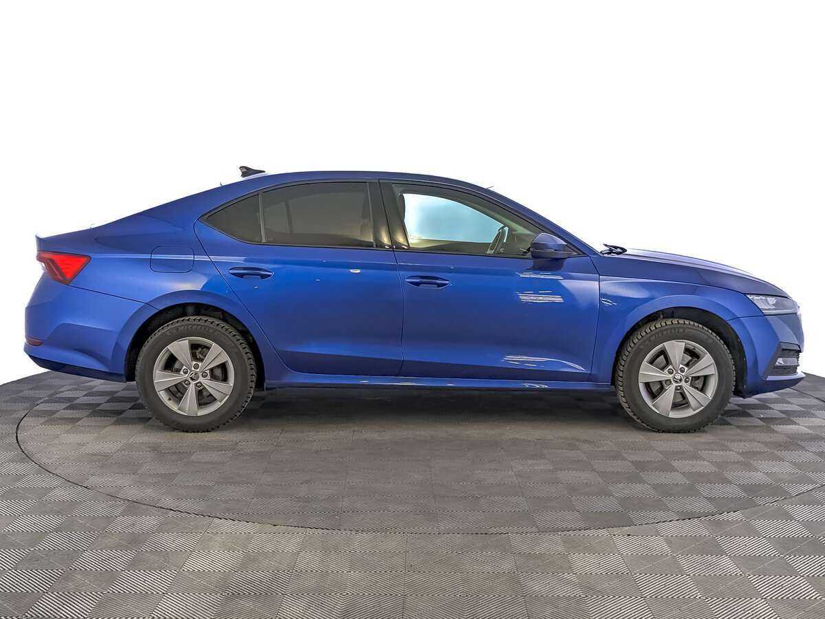 Skoda Octavia, 2021 - фото №4
