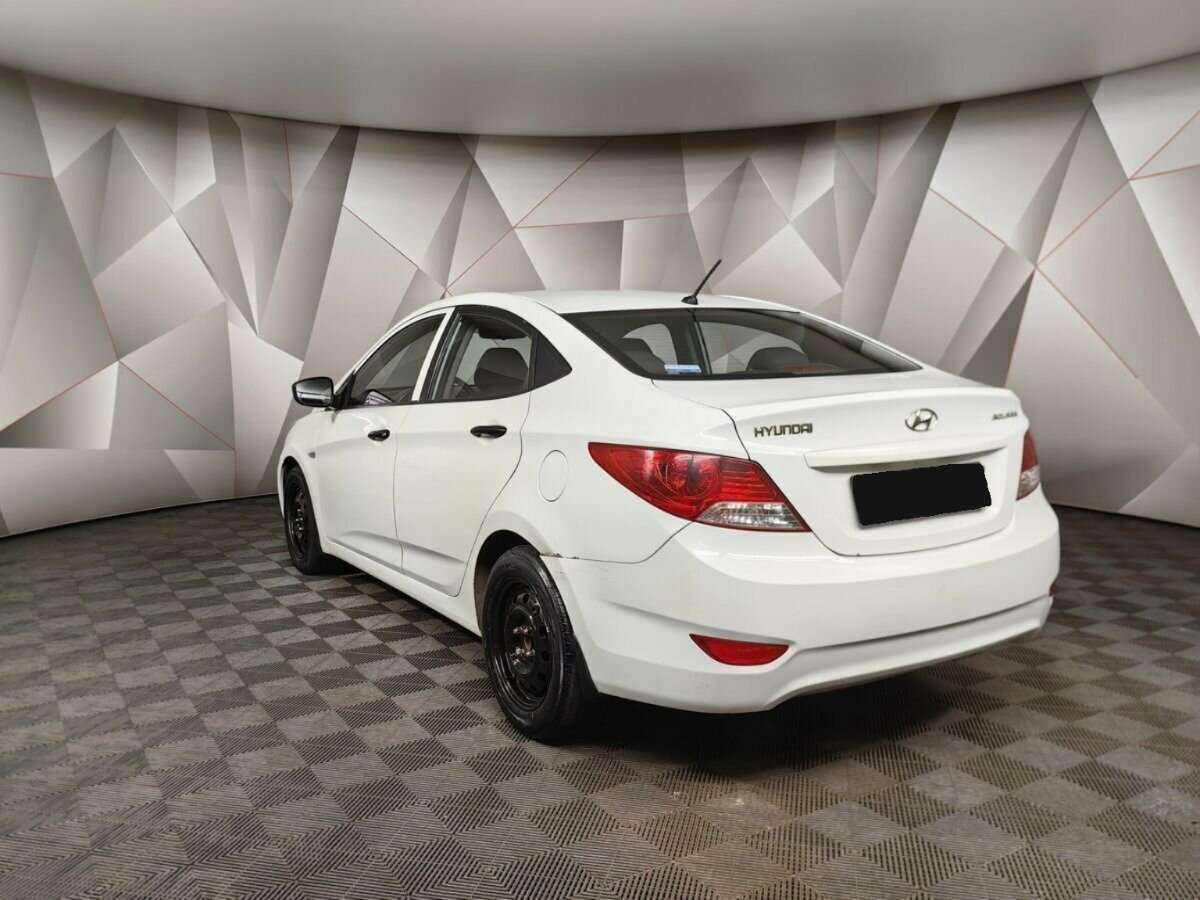 Hyundai Solaris, 2013 - фото №4