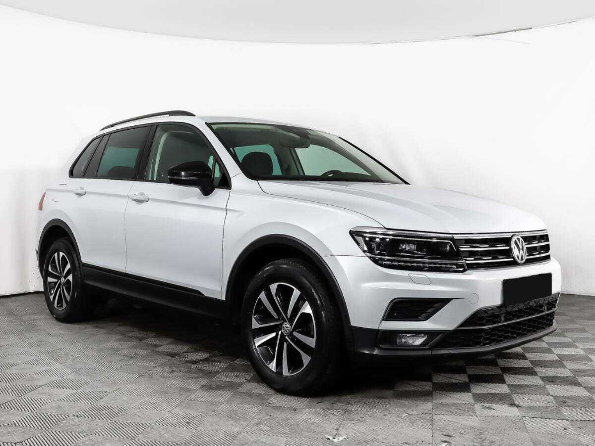 Volkswagen Tiguan L, 2019 - фото №2