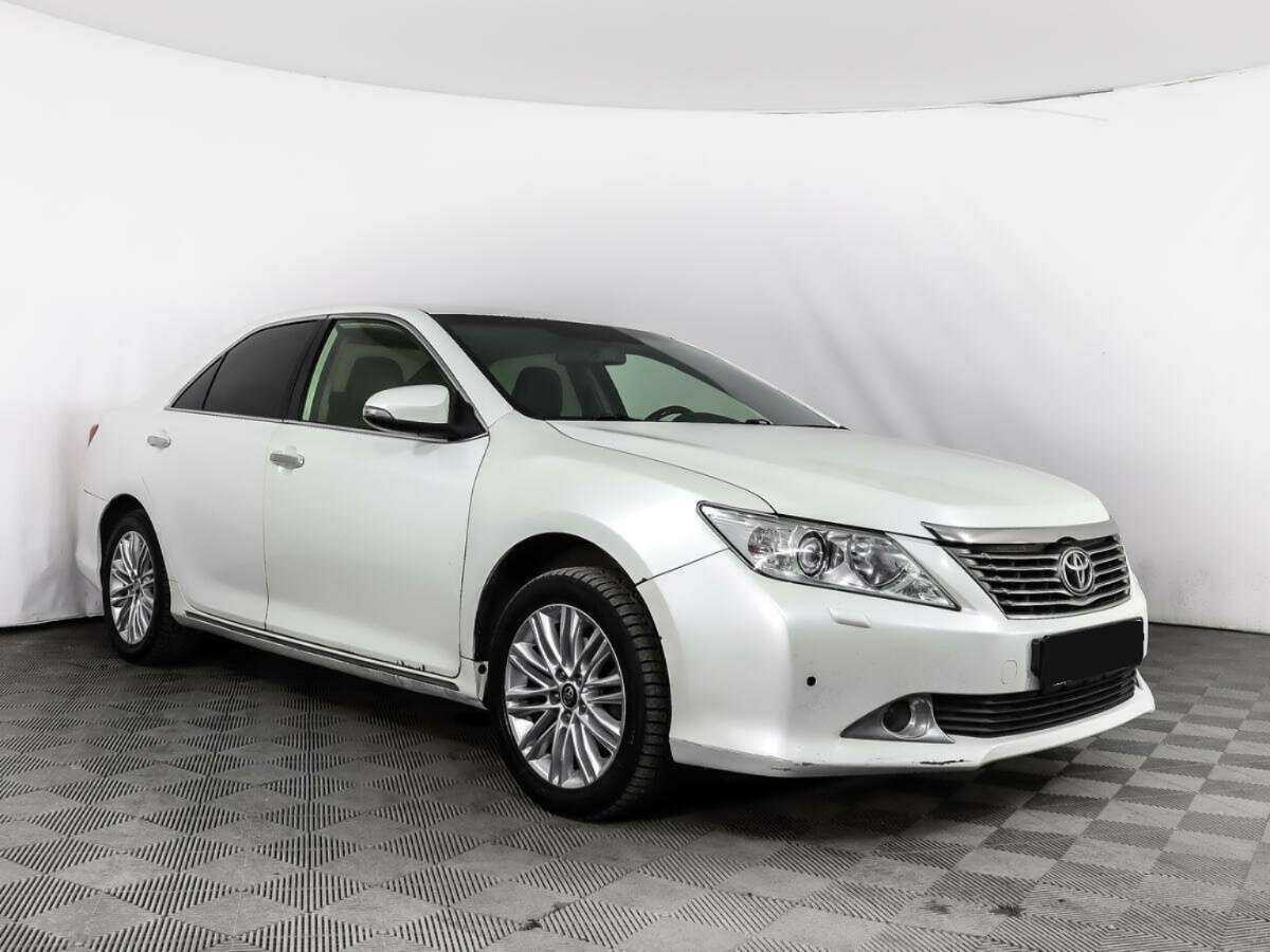 Toyota Camry, 2012 - фото №3