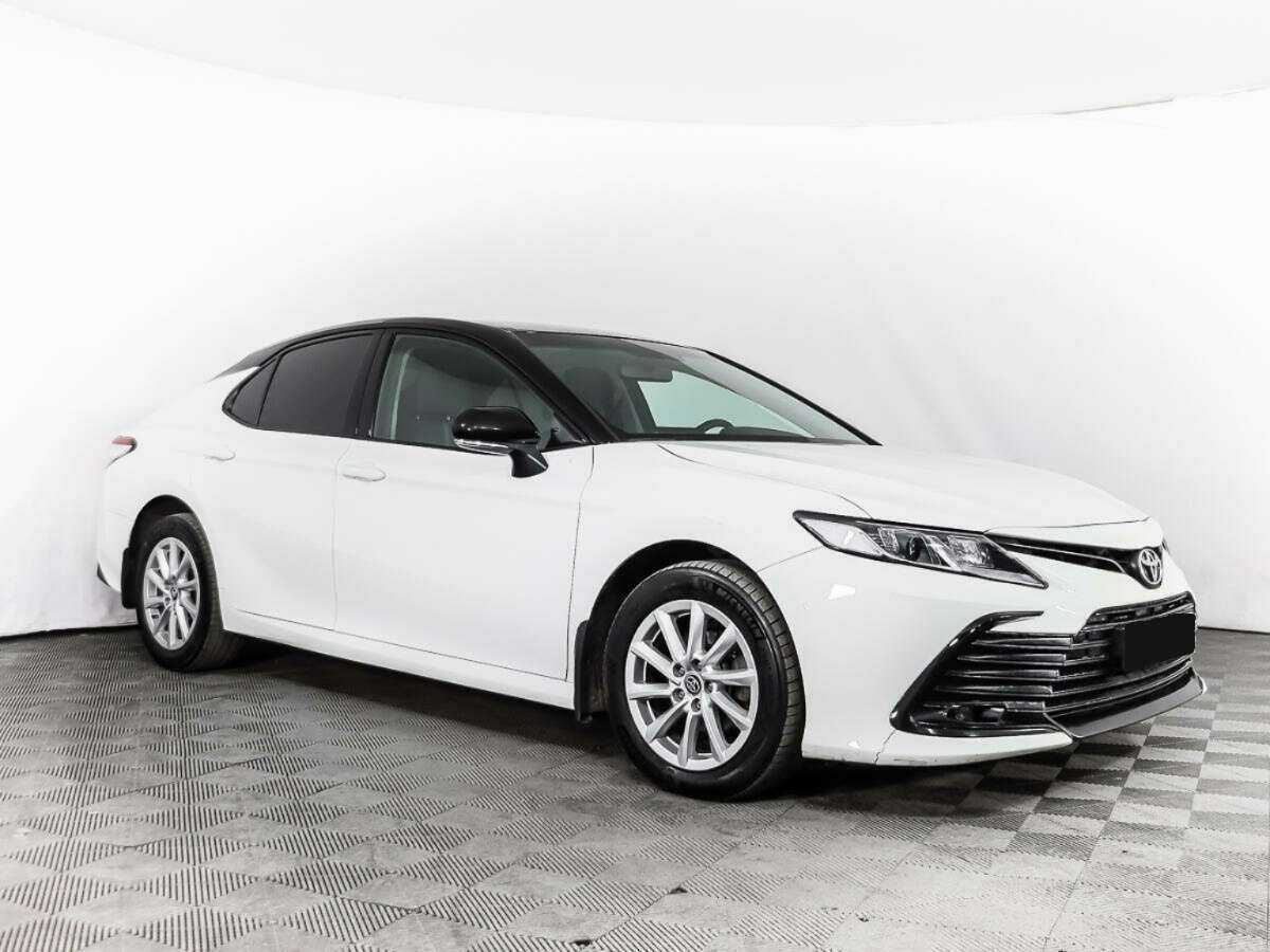 Toyota Camry, 2021 - фото №3