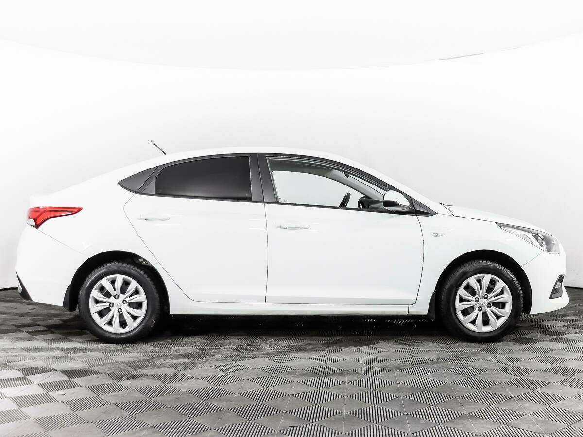 Hyundai Solaris, 2019 - фото №4